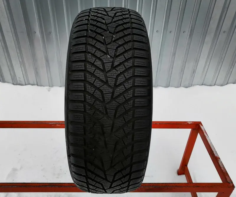 Б/у шина 225/60 R17 Yokohama W.drive V905