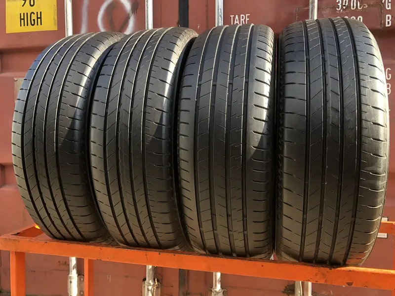 Комплект б/у шин 225/60 R18 Bridgestone Alenza 001