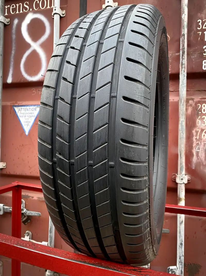 Б/у шина 225/60 R18 Bridgestone Alenza 001