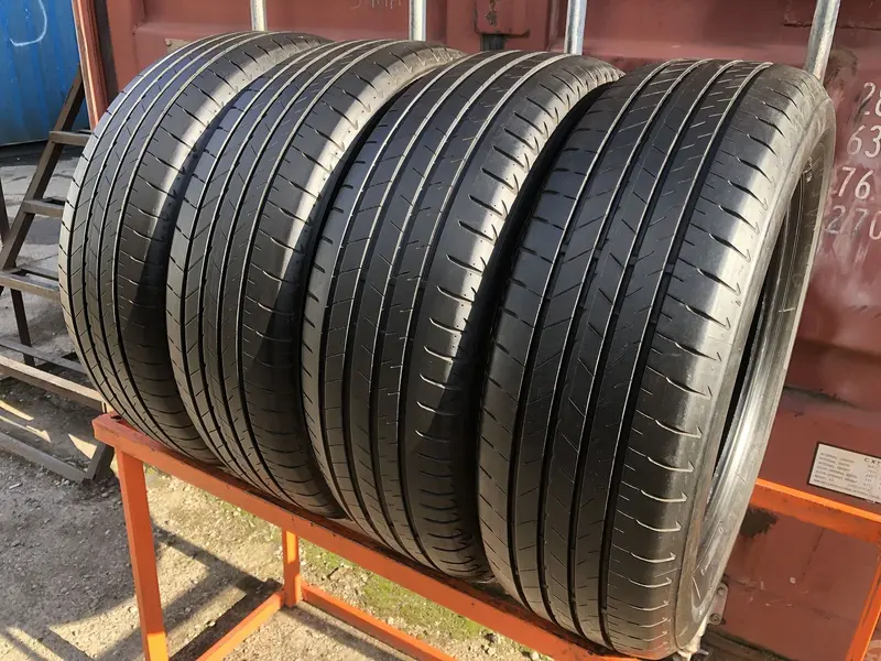 Комплект б/у шин 225/60 R18 Bridgestone Alenza 001