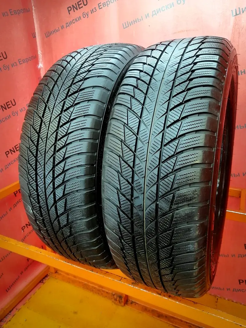 Пара б/у шин 225/60 R18 Bridgestone Blizzak LM-001 RunFlat