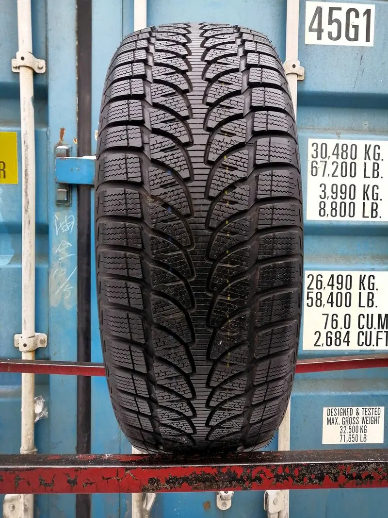 Б/у шина 225/60 R18 Bridgestone Blizzak LM-80 EVO