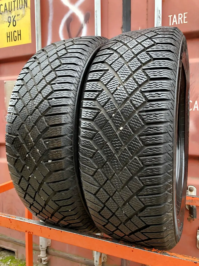 Пара б/у шин 225/60 R18 Continental ContiVikingContact 7, фото 1