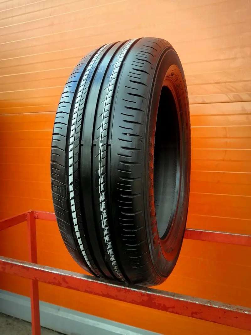 Б/у шина 225/60 R18 Dunlop Grandtrek PT30