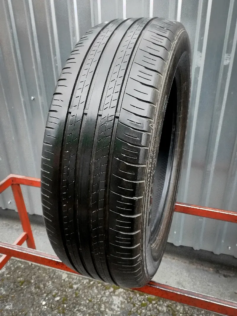 Б/у шина 225/60 R18 Dunlop Grandtrek PT30