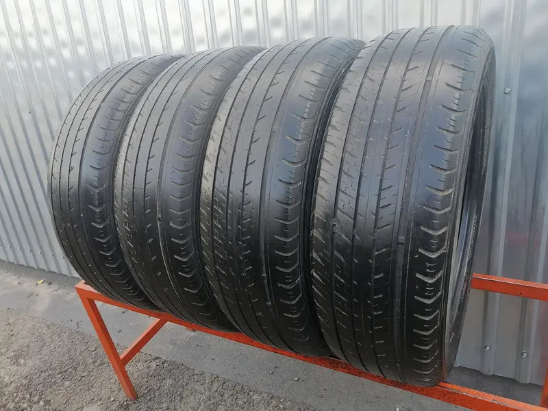 Комплект б/у шин 225/60 R18 Dunlop Grandtrek ST30, фото 1