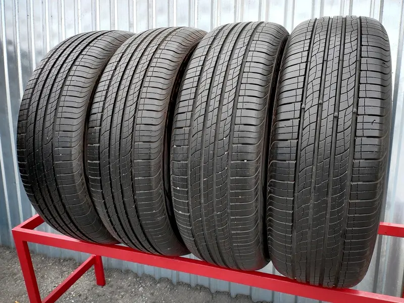 Комплект б/у шин 225/60 R18 Giti GitiComfort F50