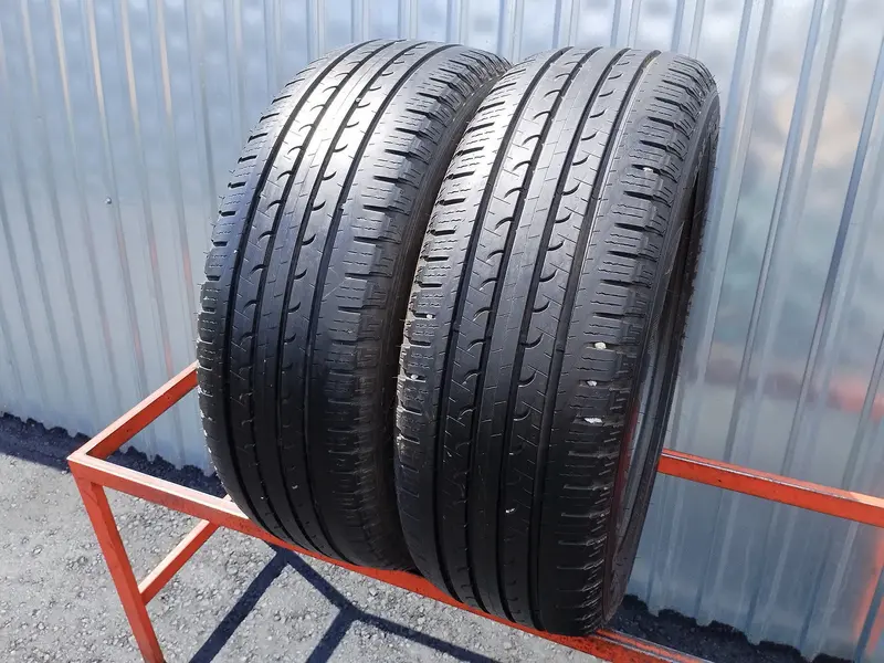 Пара б/у шин 225/60 R18 Goodyear EfficientGrip SUV 4x4