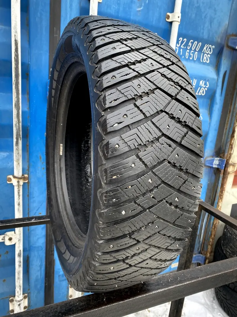 Б/у шина 225/60 R18 Goodyear Ultra Grip Ice Arctic, фото 1