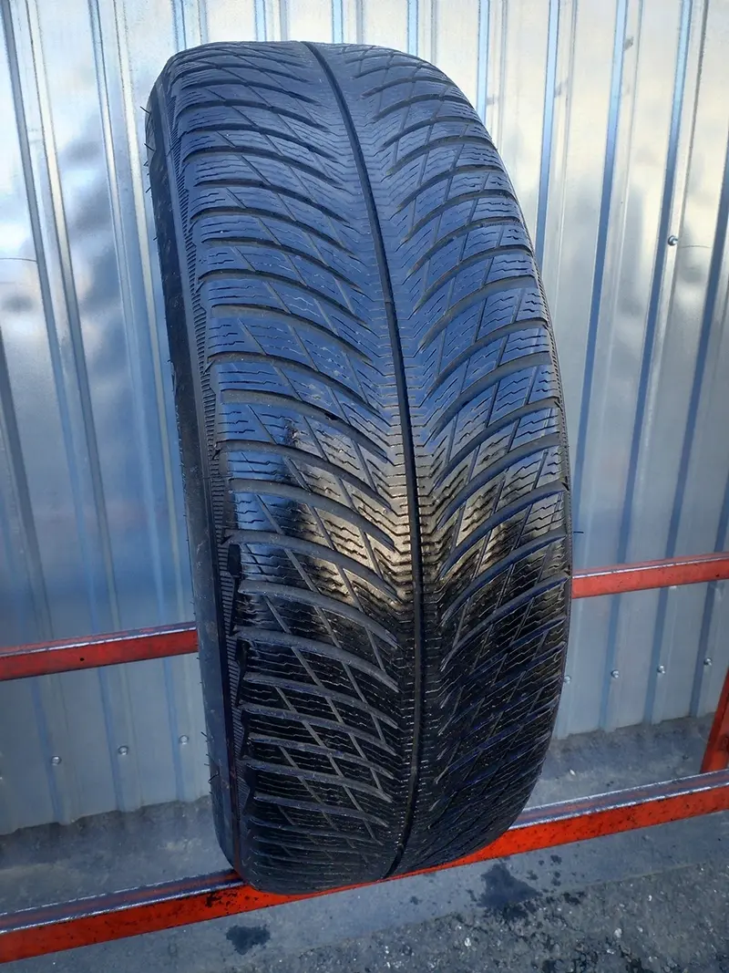 Б/у шина 225/60 R18 Michelin Pilot Alpin 5 RunFlat