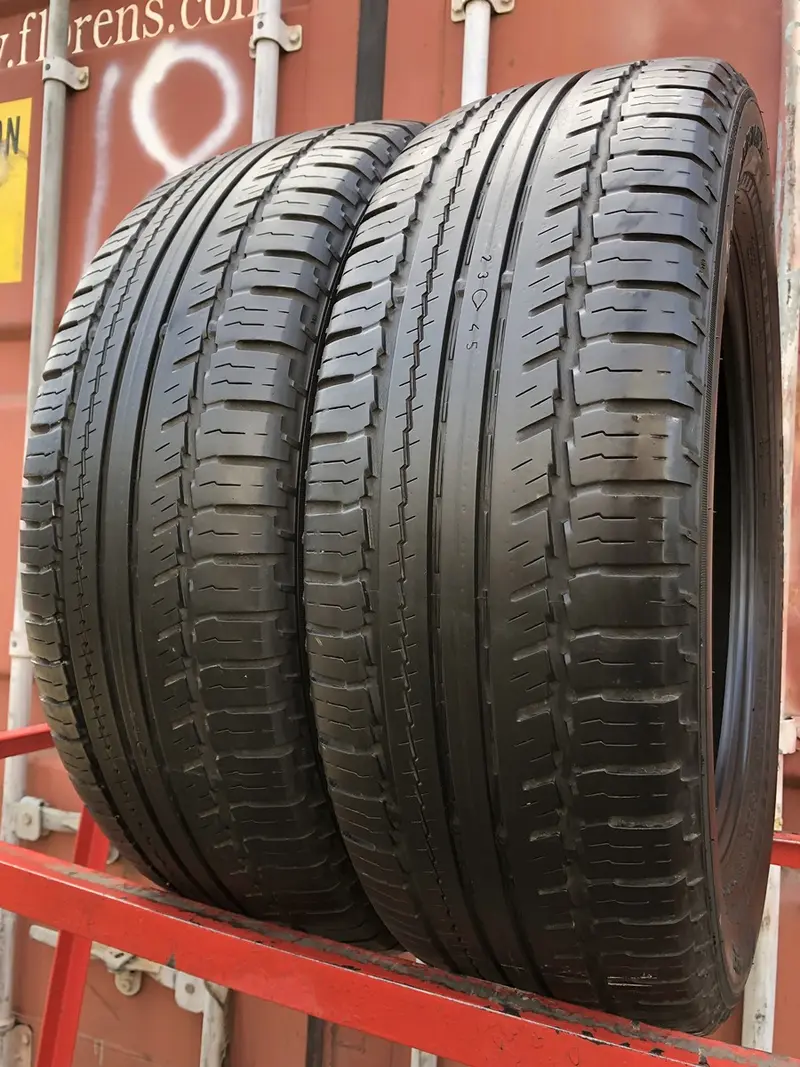 Пара б/у шин 225/60 R18 Nokian HT SUV, фото 1