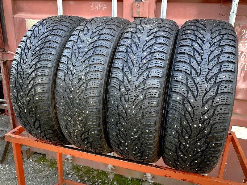 Комплект б/у шин 225/60 R18 Nokian Hakkapeliitta 9 SUV RunFlat