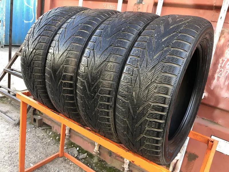 Комплект б/у шин 225/60 R18 Nokian Hakkapeliitta R2, фото 1