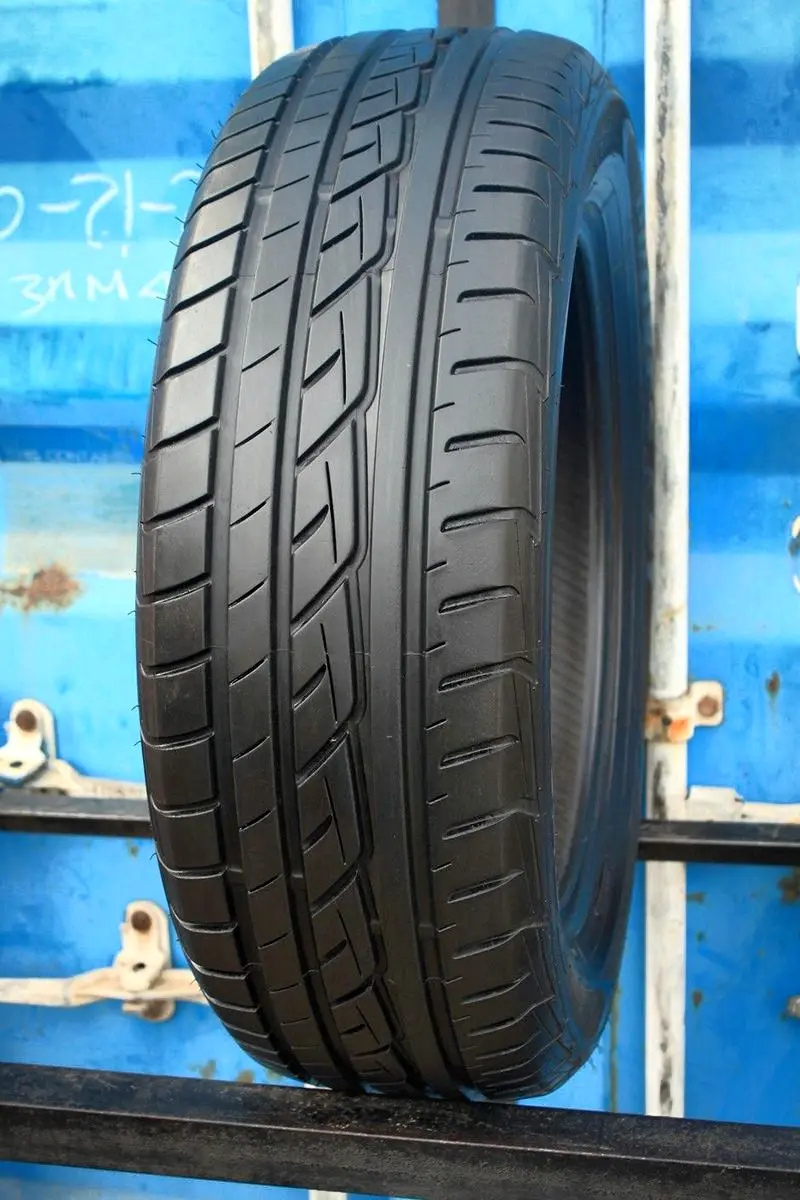Б/у шина 225/60 R18 Toyo Proxes CF1