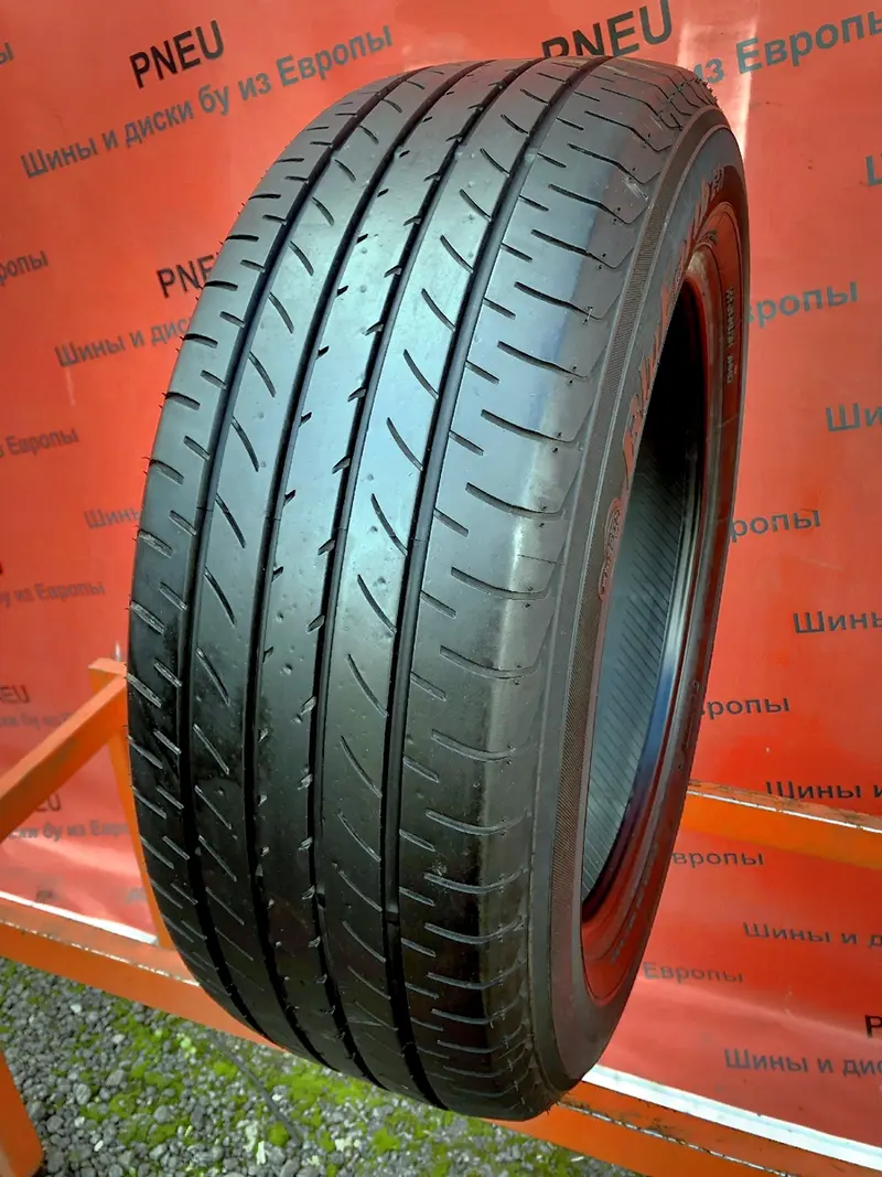 Б/у шина 225/60 R18 Yokohama BluEarth E51