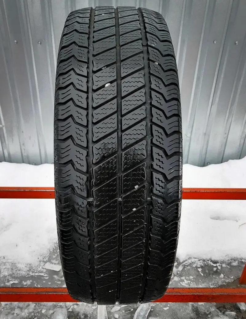 Б/у шина 225/65 R16C Barum Snovanis 2