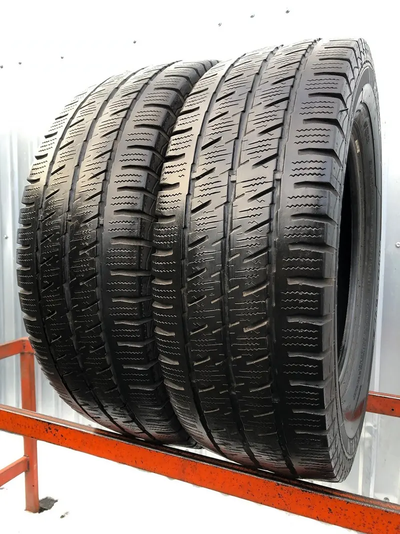 Пара б/у шин 225/65 R16C Barum Snovanis