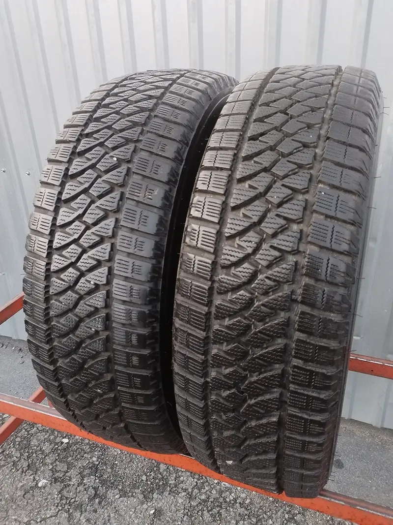 Пара б/у шин 225/65 R16C Bridgestone Blizzak W810