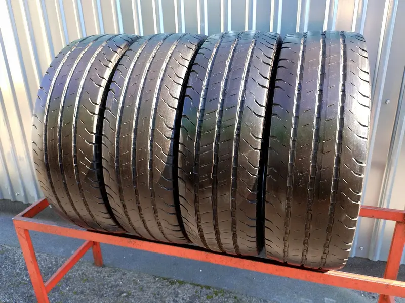 Комплект б/у шин 225/65 R16C Continental ContiVanContact 100