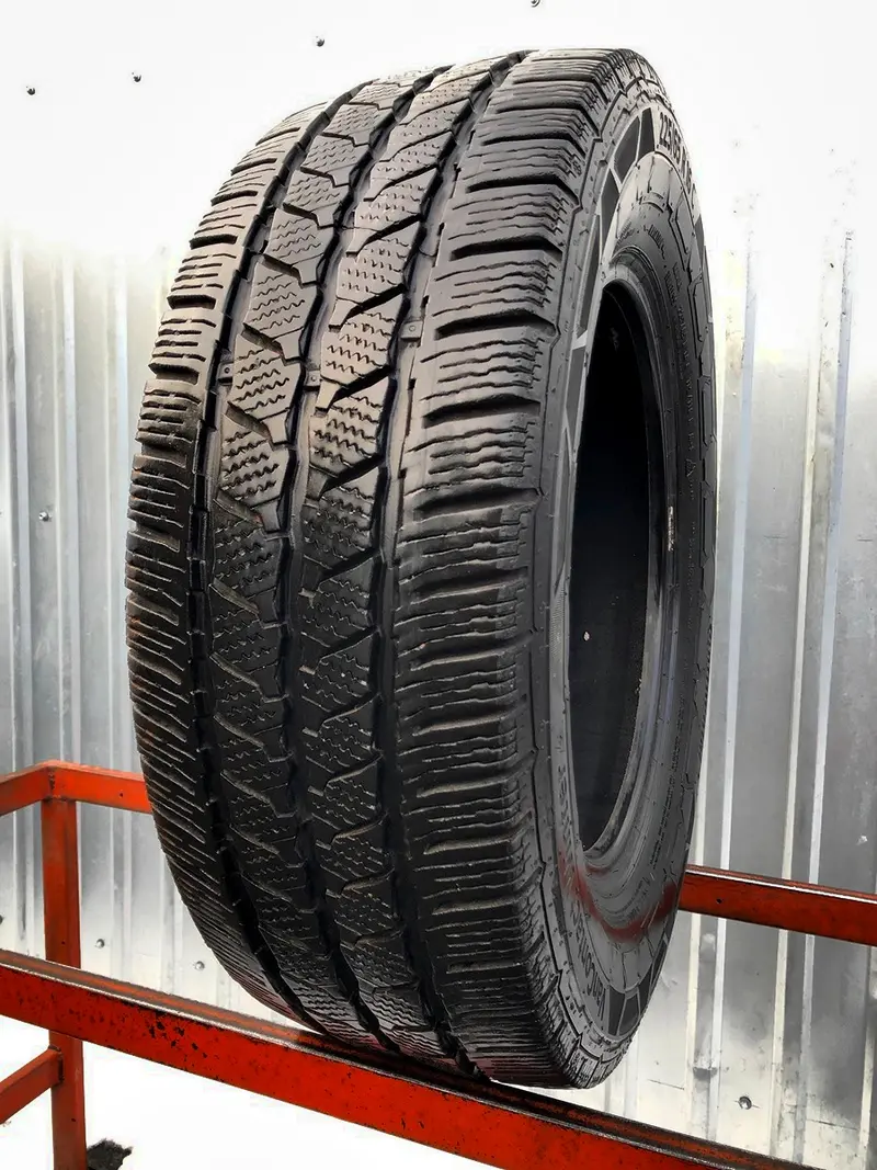 Б/у шина 225/65 R16C Continental VanContact Winter