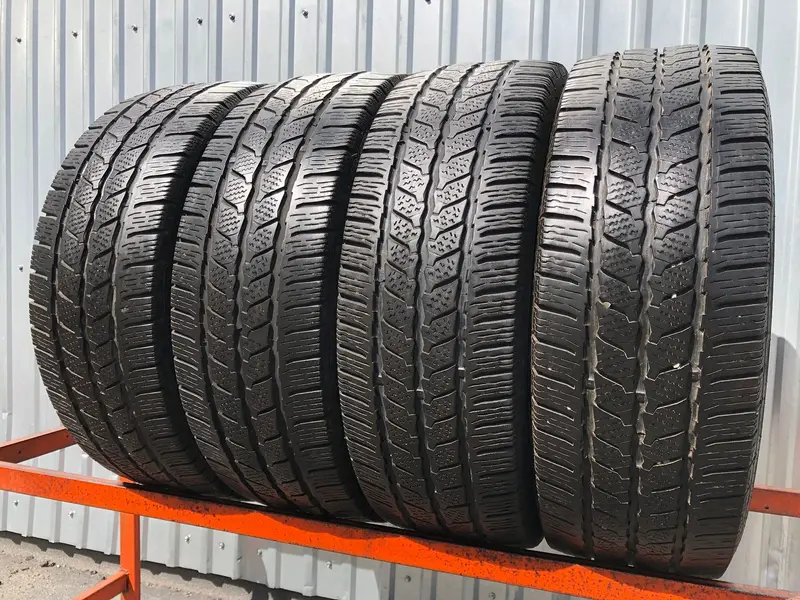 Комплект б/у шин 225/65 R16C Continental VanContact Winter