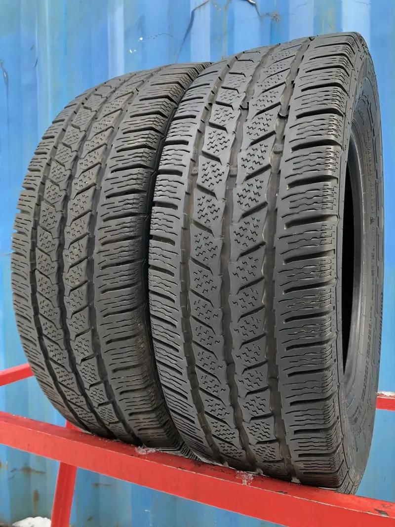 Пара б/у шин 225/65 R16C Continental VanContact Winter