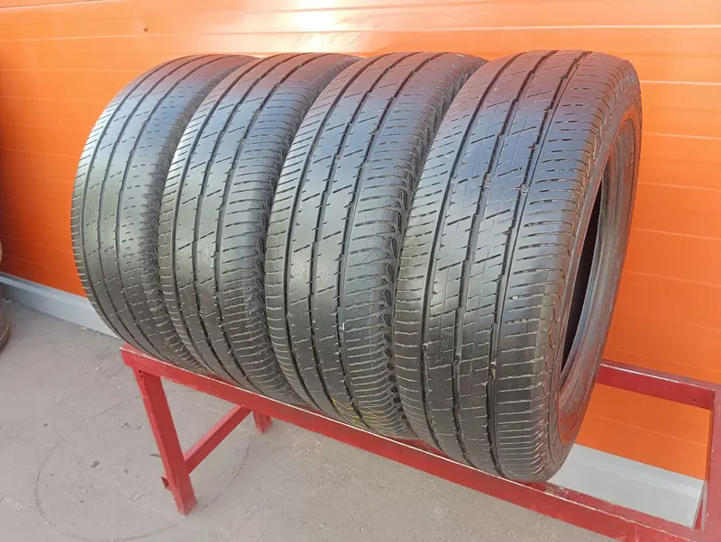 Комплект б/у шин 225/65 R16C Continental Vanco-2