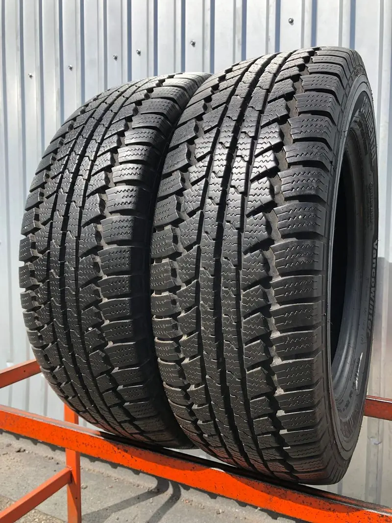 Пара б/у шин 225/65 R16C Continental VancoWinter
