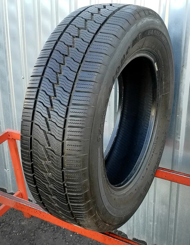 Б/у шина 225/65 R16C Firestone Multiseason
