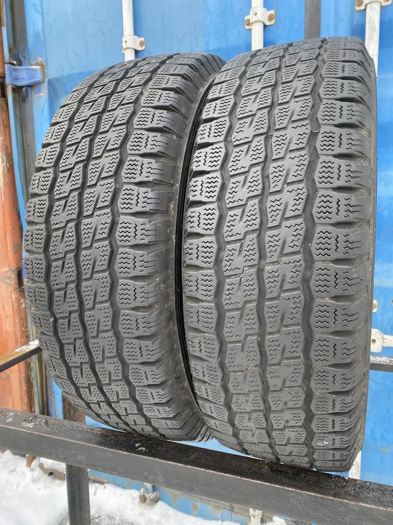 Пара б/у шин 225/65 R16C Firestone Vanhawk Winter