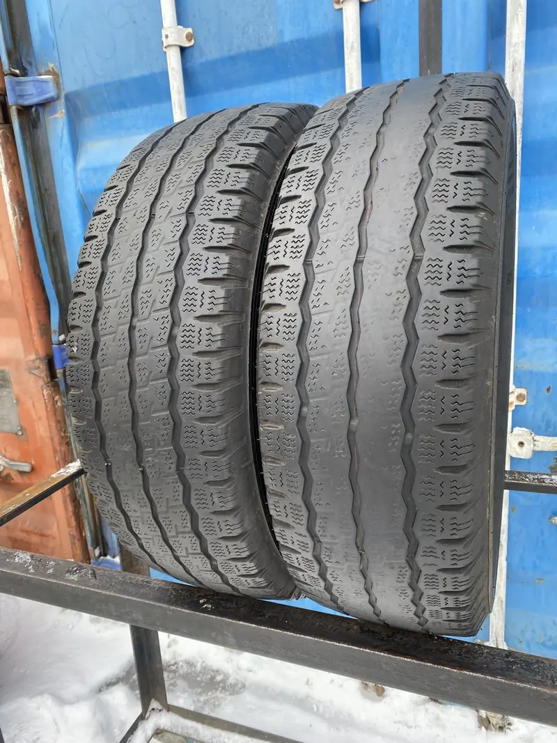 Пара б/у шин 225/65 R16C Firestone Vanhawk Winter, фото 1