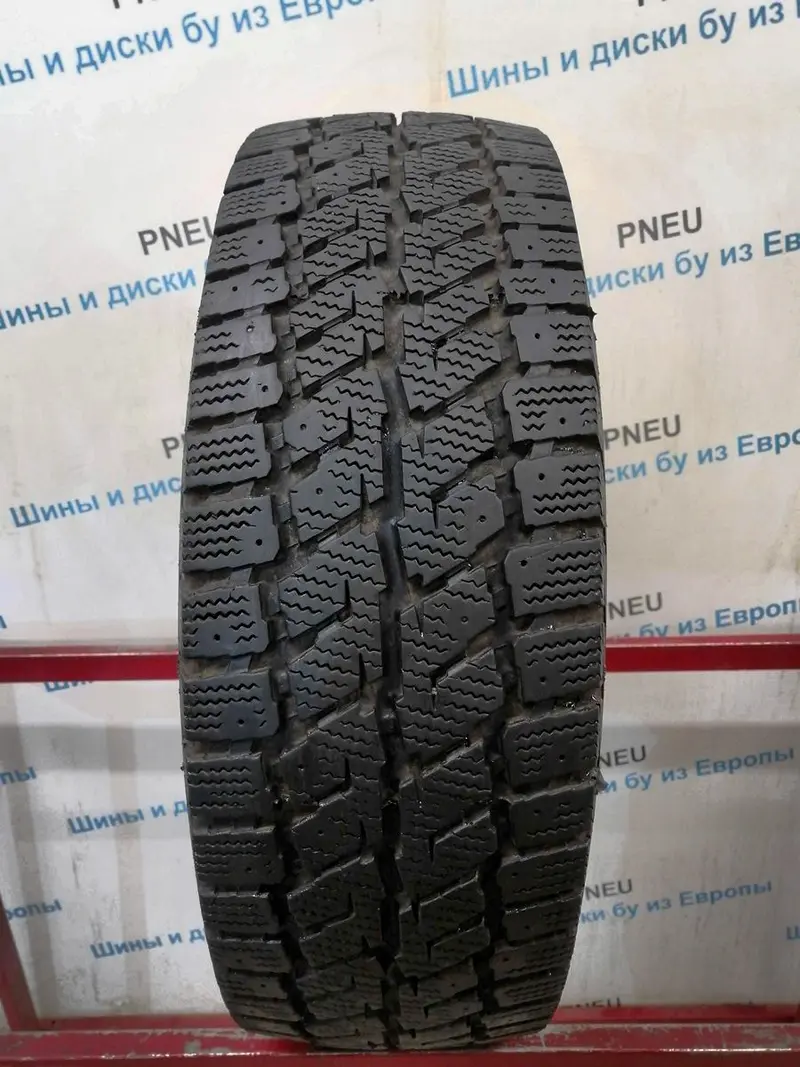 Б/у шина 225/65 R16C Gislaved Nord Frost VAN