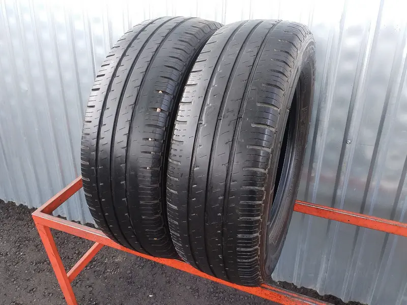 Пара б/у шин 225/65 R16C Hankook Vantra LT RA18