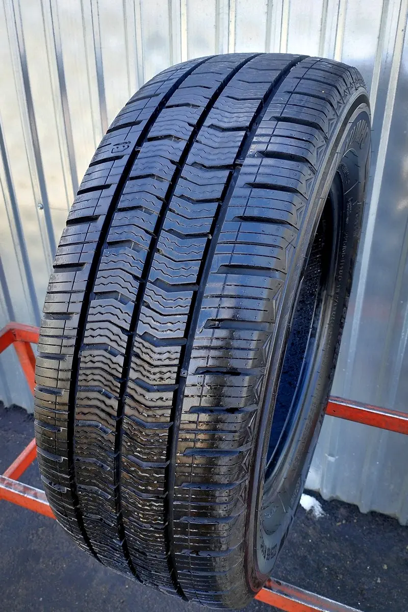 Б/у шина 225/65 R16C Kumho PorTran 4S CX11