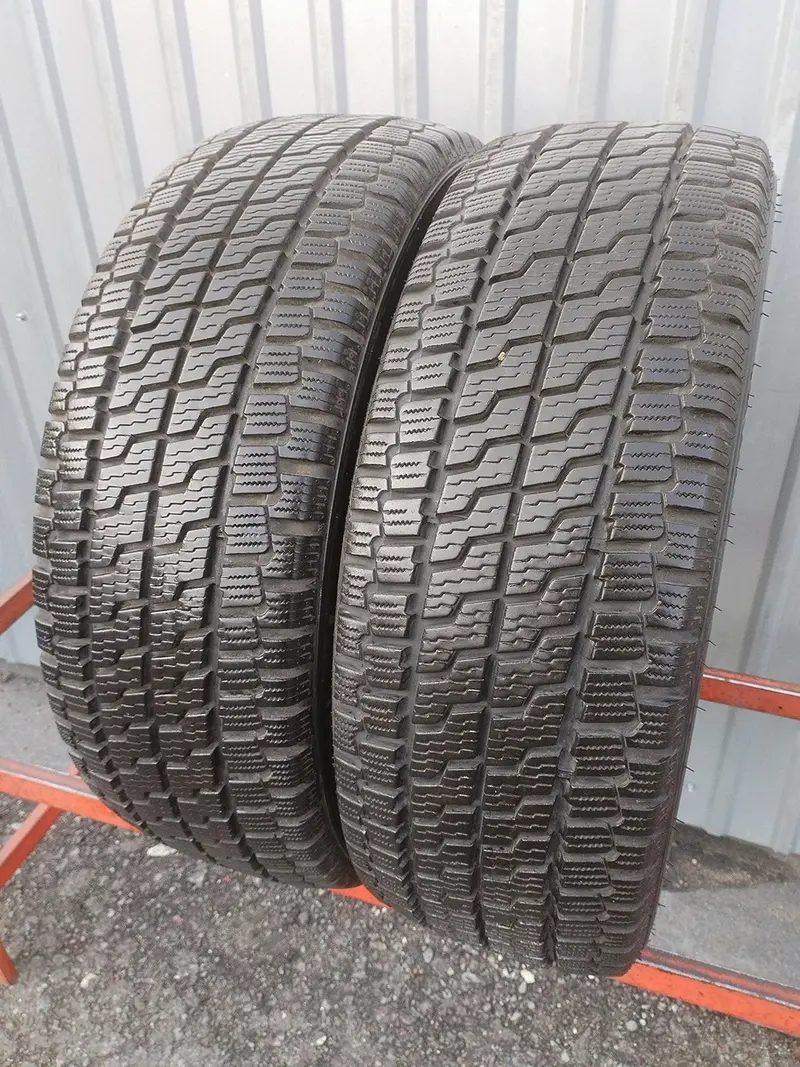 Пара б/у шин 225/65 R16C Nexen All Weather WT7