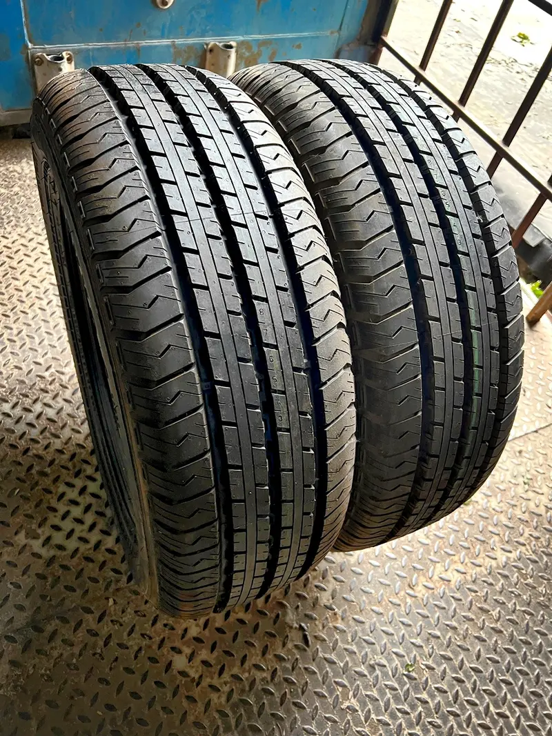 Пара новых шин 225/65 R16 Nokian Hakka C Cargo
