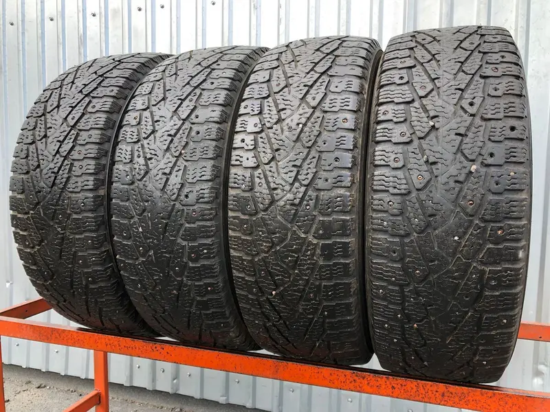 Комплект б/у шин 225/65 R16C Nokian Hakkapeliitta C3