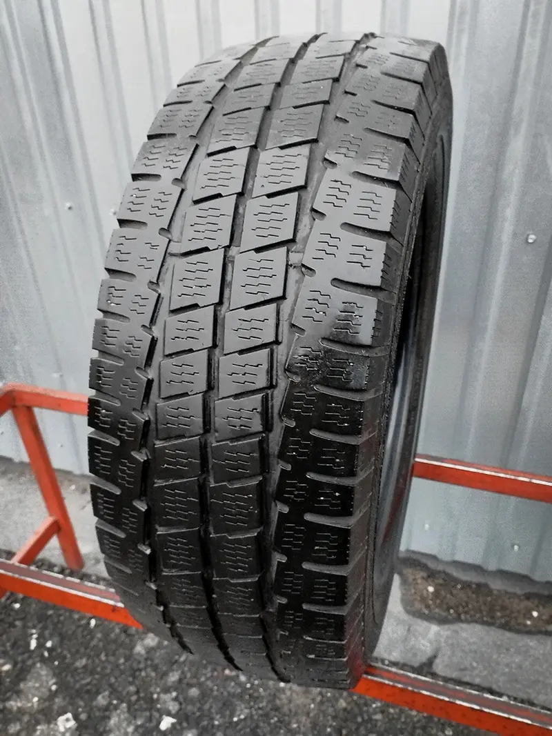Б/у шина 225/65 R16C Platin RP 610 Winter