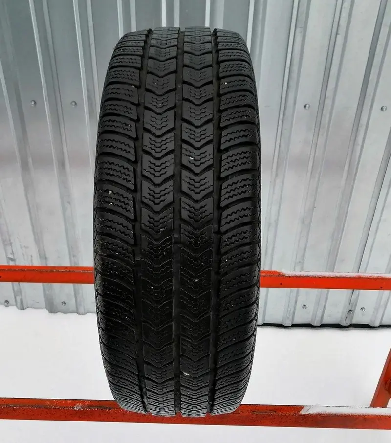 Б/у шина 225/65 R16C Semperit Van-Grip 2
