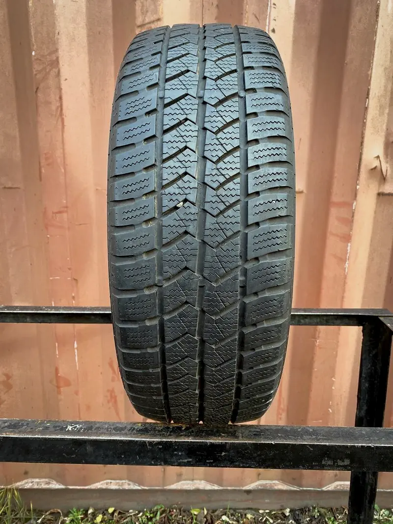 Б/у шина 225/65 R16C Semperit Van-Grip