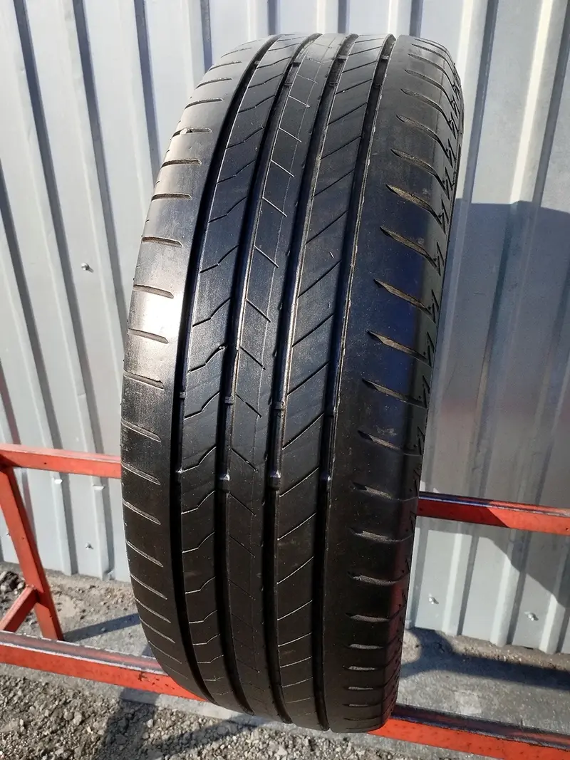 Б/у шина 225/65 R17 Bridgestone Alenza 001