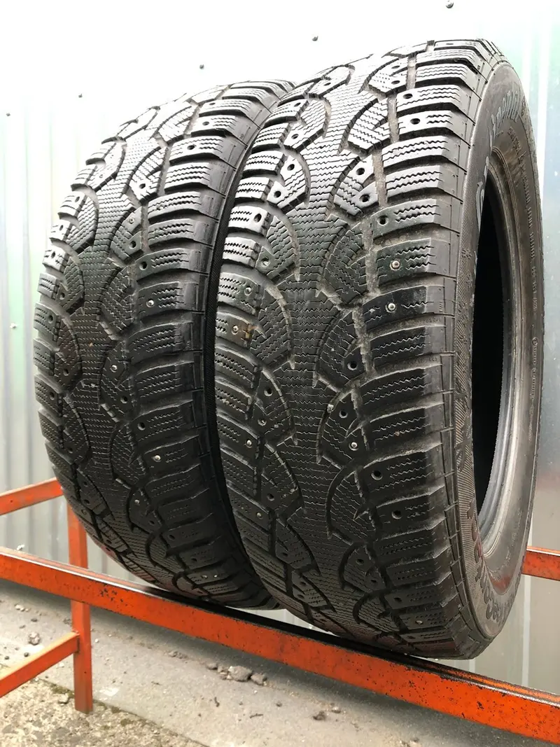 Пара б/у шин 225/65 R17 Continental Conti4x4IceContact