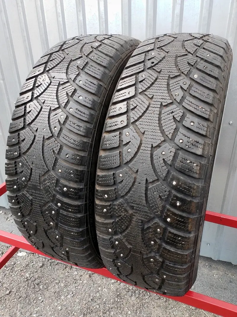 Пара б/у шин 225/65 R17 Continental Conti4x4IceContact
