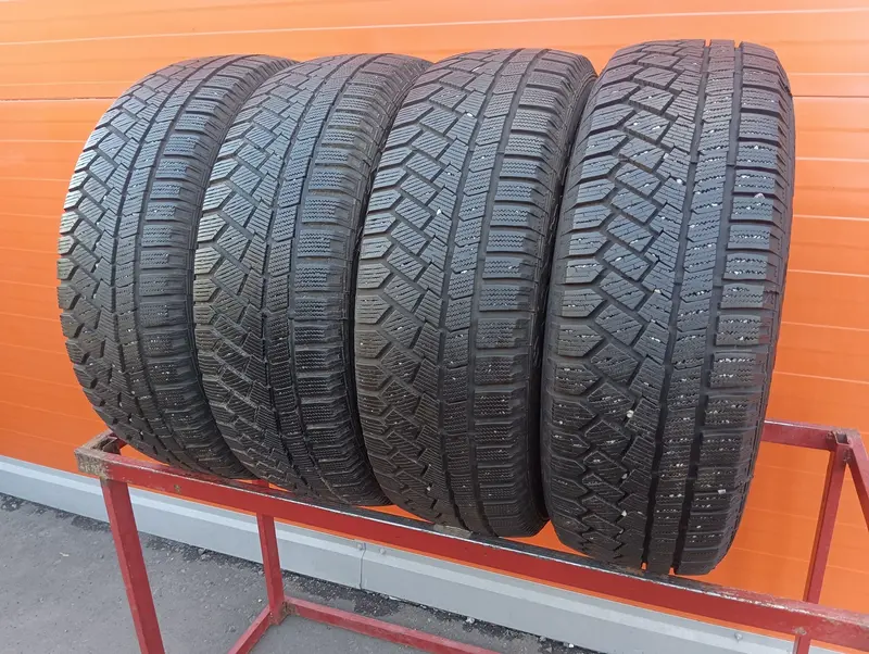 Комплект б/у шин 225/65 R17 Continental ContiCrossContact Viking