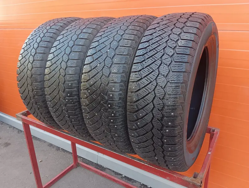 Комплект б/у шин 225/65 R17 Continental ContiIceContact 4x4