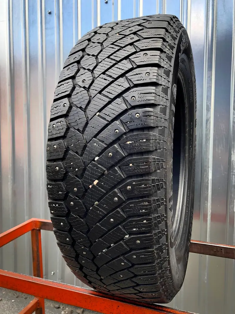 Б/у шина 225/65 R17 Continental ContiIceContact 4x4