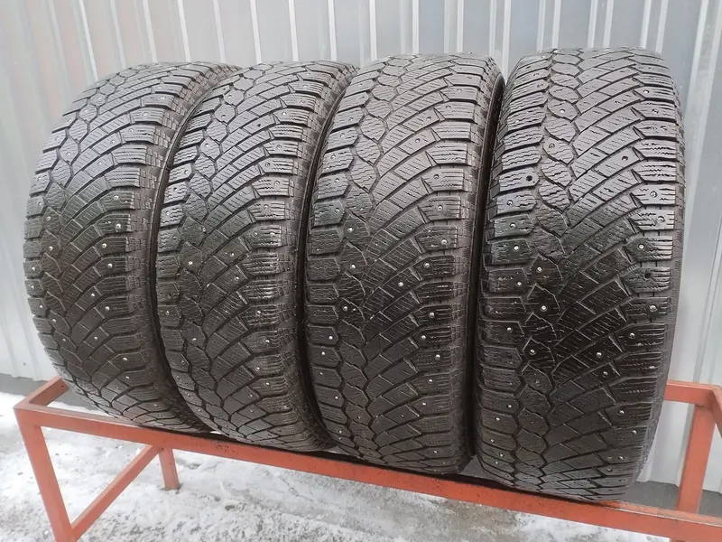 Комплект б/у шин 225/65 R17 Continental ContiIceContact 4x4
