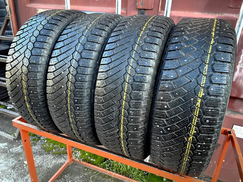 Комплект б/у шин 225/65 R17 Continental ContiIceContact 4x4