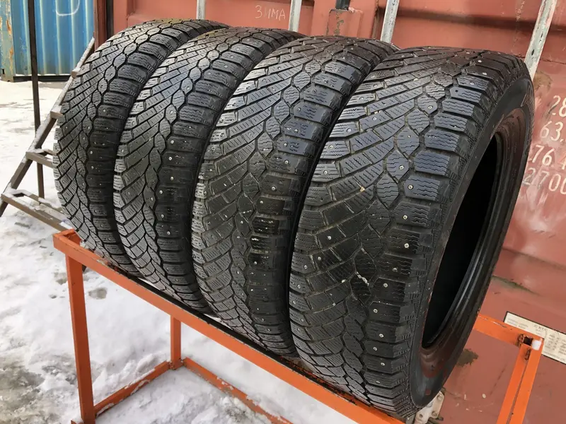 Комплект б/у шин 225/65 R17 Continental ContiIceContact 4x4