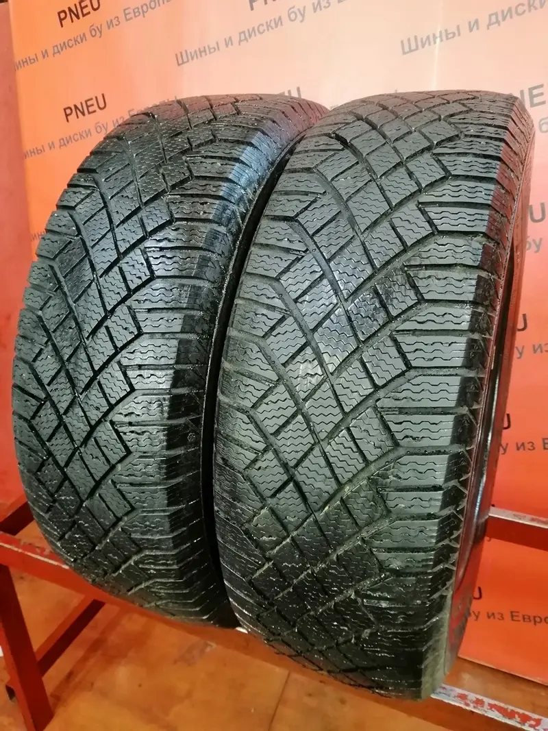 Пара б/у шин 225/65 R17 Continental ContiVikingContact 7